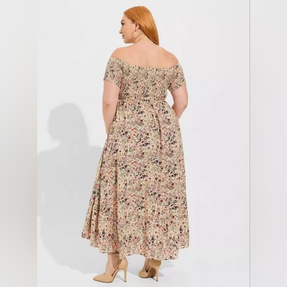 Torrid Maxi Challis Tulip Hem Off Shoulder Dress Floral Ivory Pink WOMEN'S 2X - Picture 2 of 9
